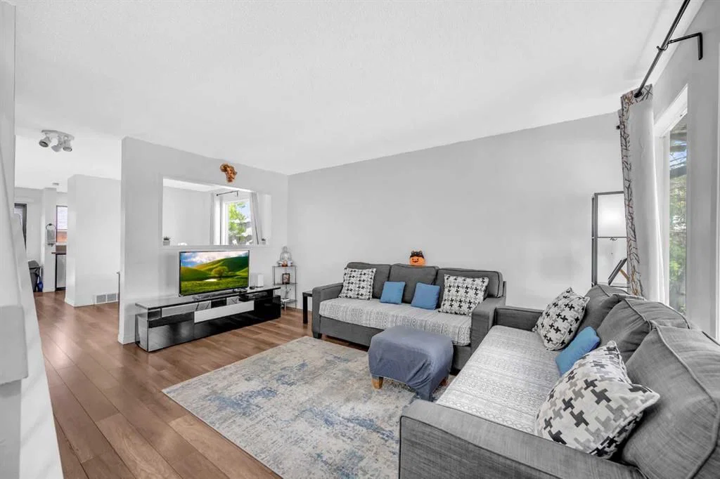 54 Templegreen Road NE, Calgary — main listing photo