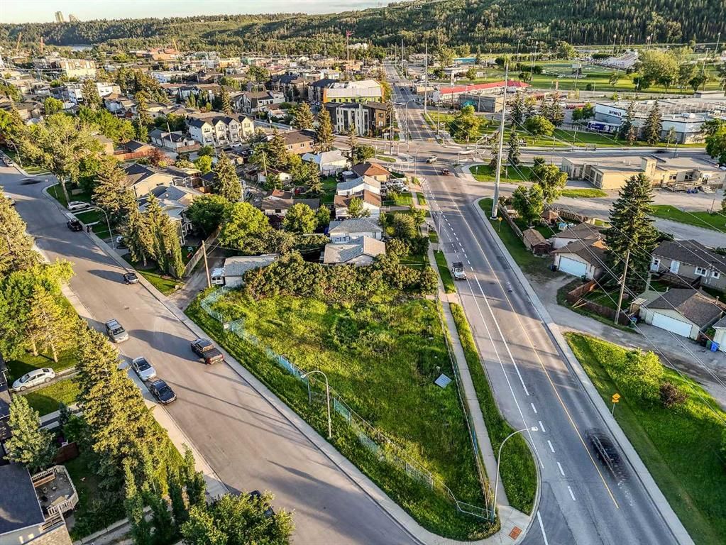 1916 & 1928 Home Road, Calgary — main listing photo