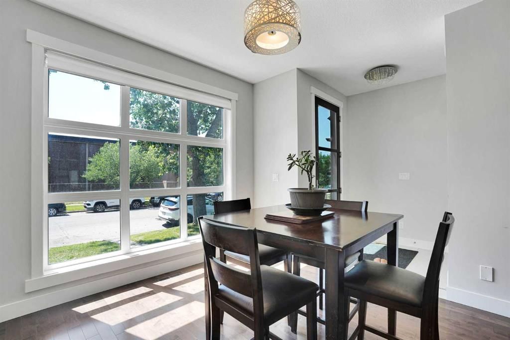 1018 20 Avenue SE, Calgary — photo 3 of 50