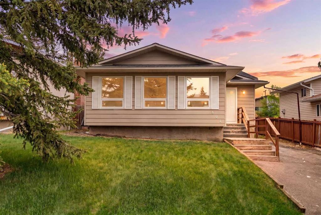 304 Beddington Circle NE, Calgary — photo 3 of 50