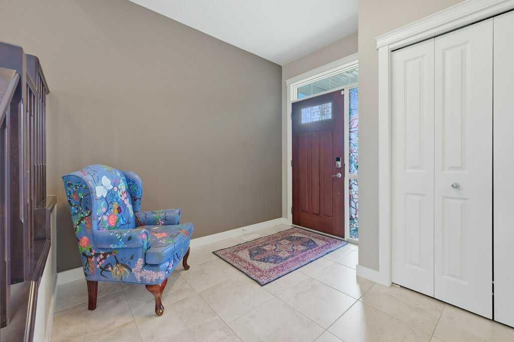 27 Jumping Pound Terrace, Cochrane — photo 3 of 39