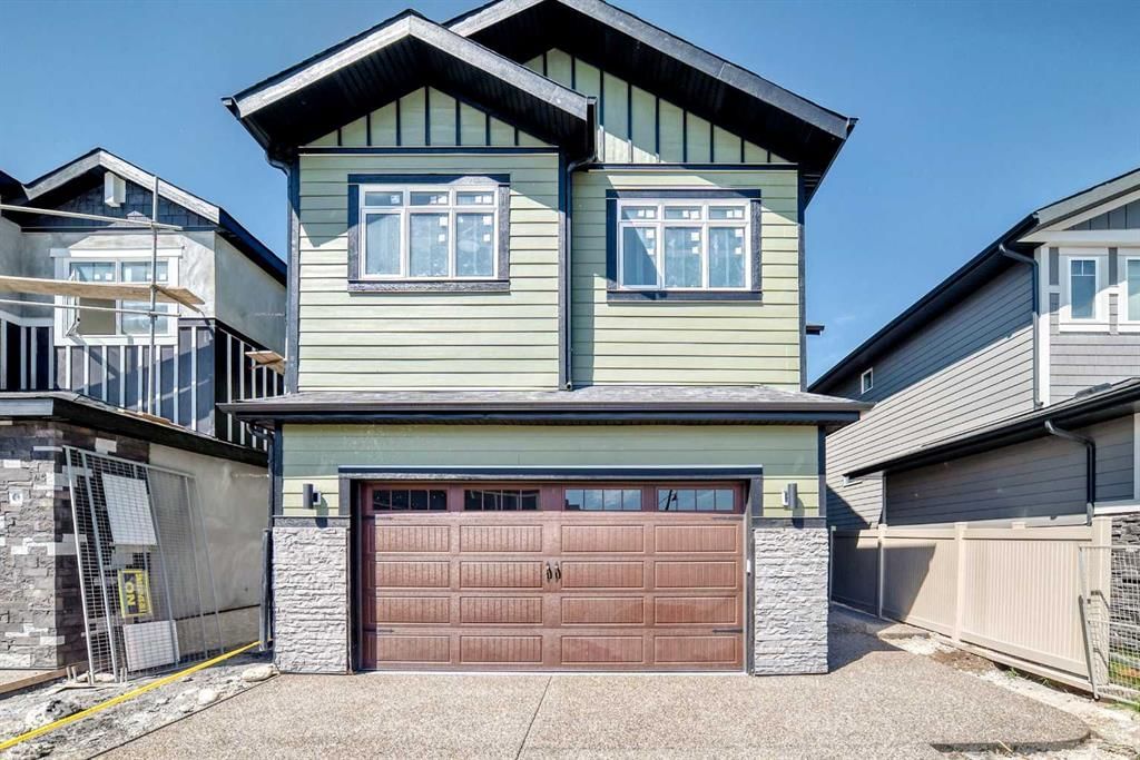 107 West Grove Gate SW, Calgary — photo 2 of 49