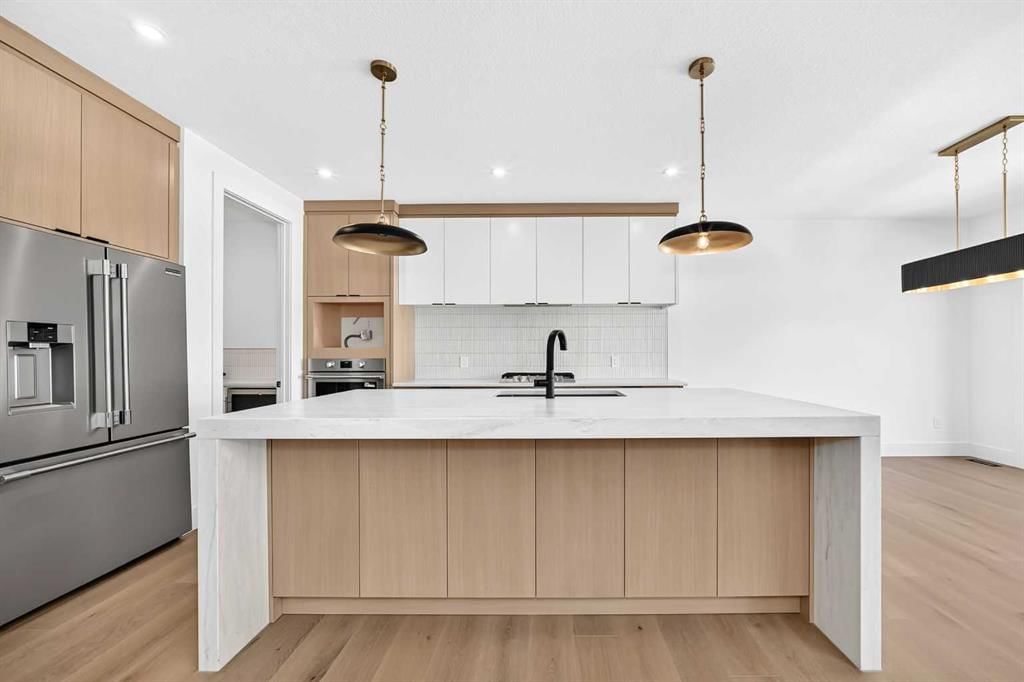 107 West Grove Gate SW, Calgary — photo 3 of 49