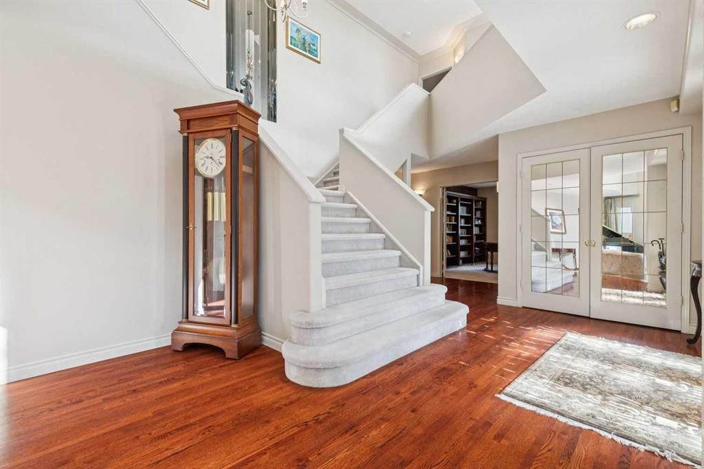 48 Patterson Mews SW, Calgary — photo 4 of 50