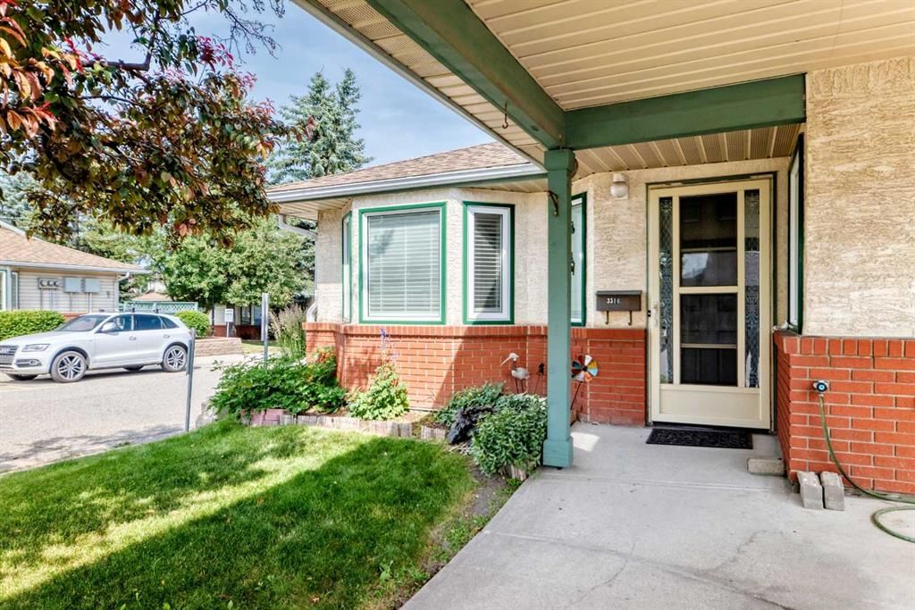 3516 26A Street SE, Calgary — photo 3 of 43