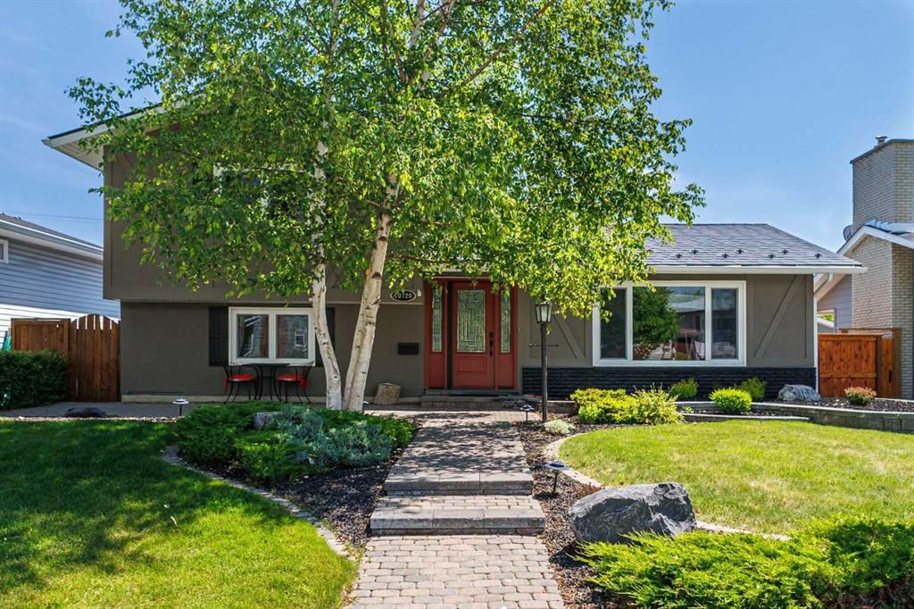 10720 Maplecrest Road SE, Calgary — main listing photo