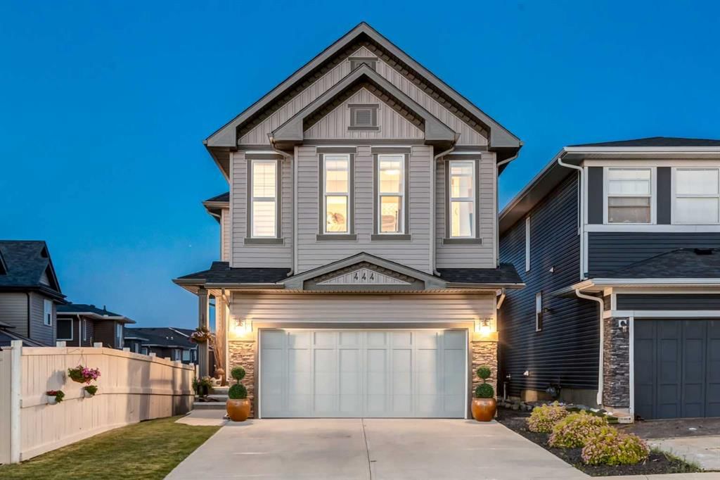 444 Evansglen Drive NW, Calgary — main listing photo