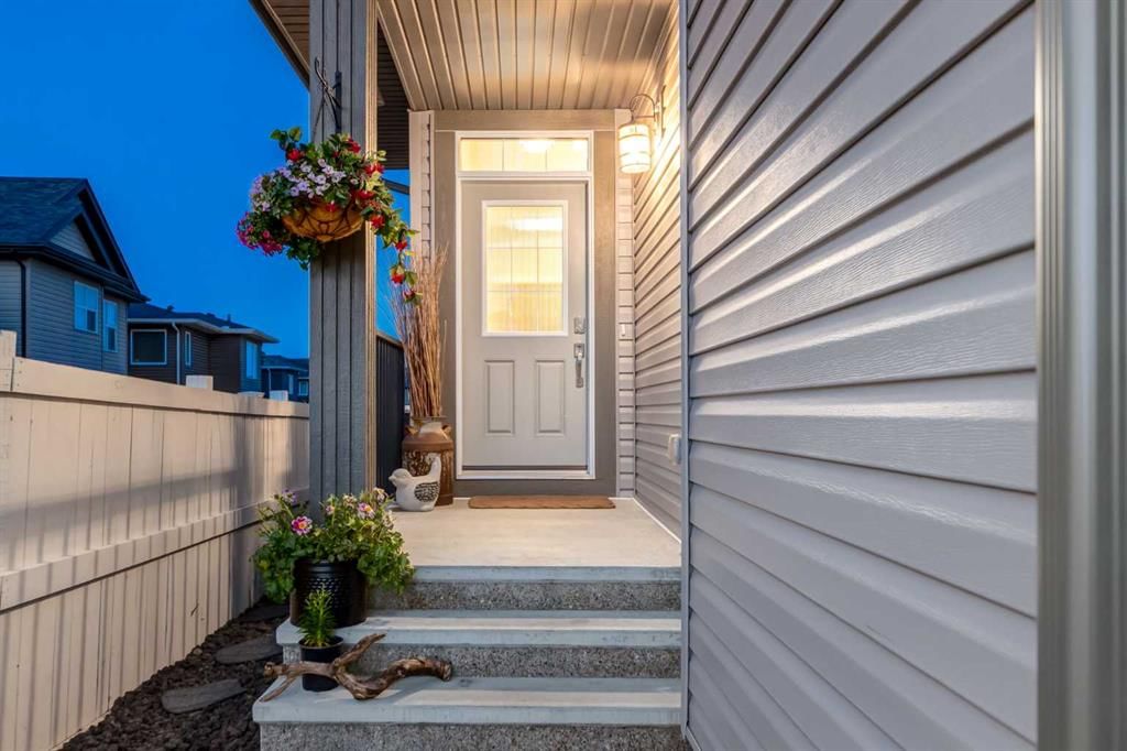 444 Evansglen Drive NW, Calgary — photo 2 of 50