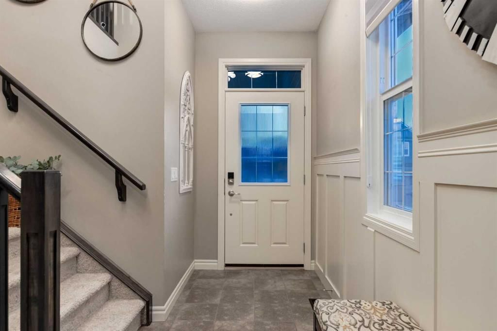 444 Evansglen Drive NW, Calgary — photo 3 of 50