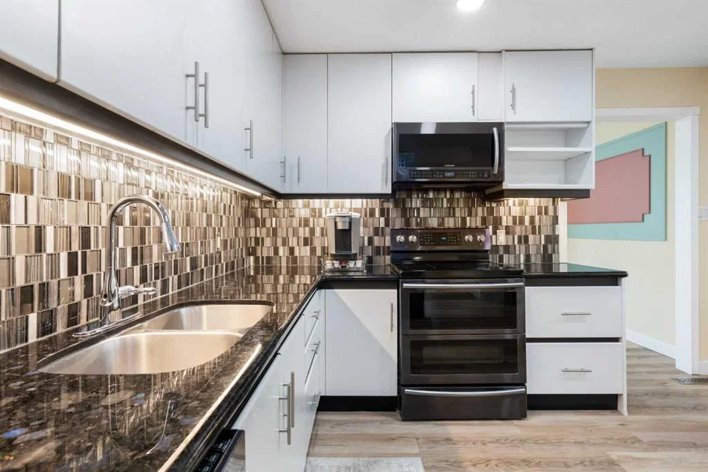 48 Deermont Way SE, Calgary — photo 3 of 50