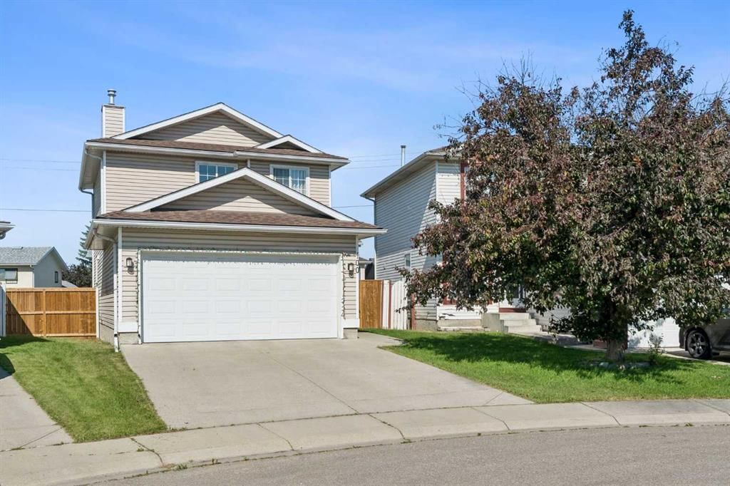 100 Applemont Close SE, Calgary — main listing photo