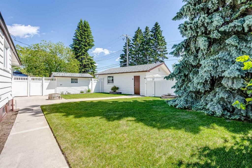 723 Seattle Drive SW, Calgary — photo 5 of 46