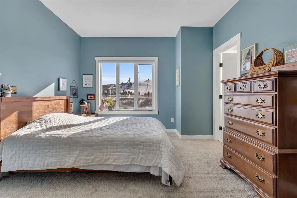 171 Greenbriar Place NW, Calgary — photo 4 of 45