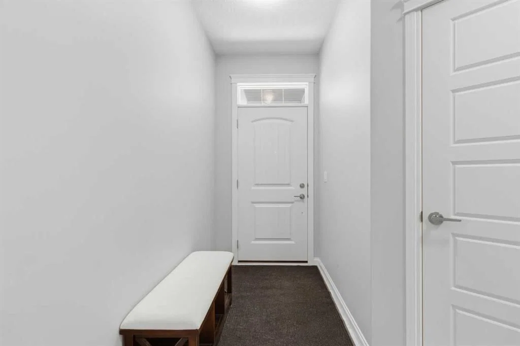 283 Nolanhurst Crescent NW, Calgary — photo 4 of 50
