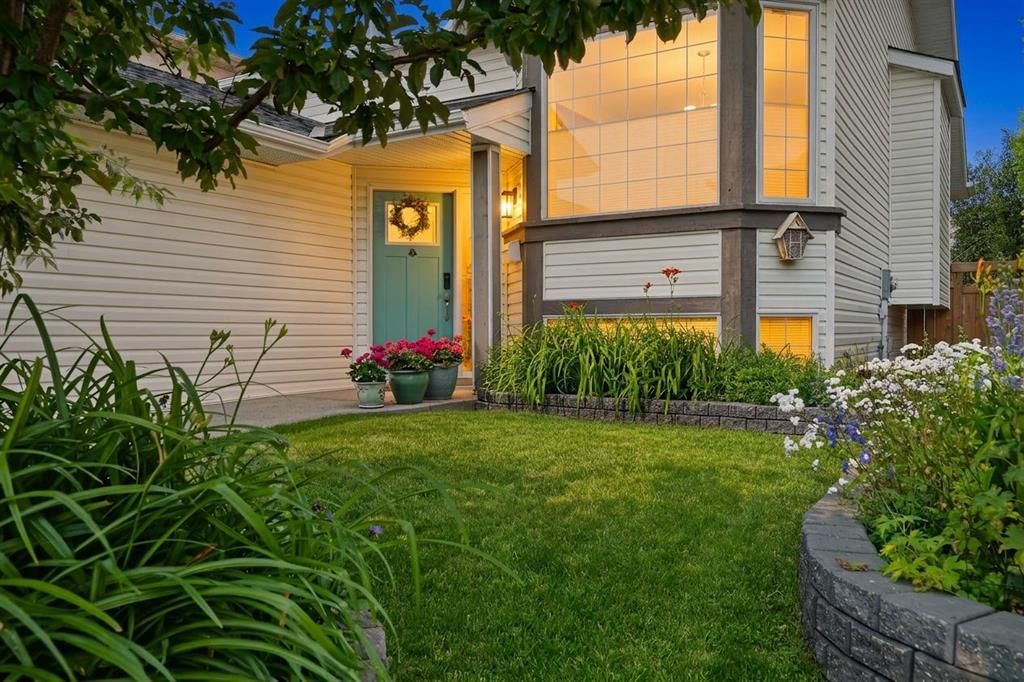 107 Edgevalley Close NW, Calgary — photo 2 of 47