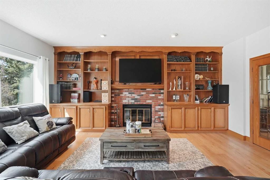 11516 Douglas Woods Rise SE, Calgary — photo 5 of 43