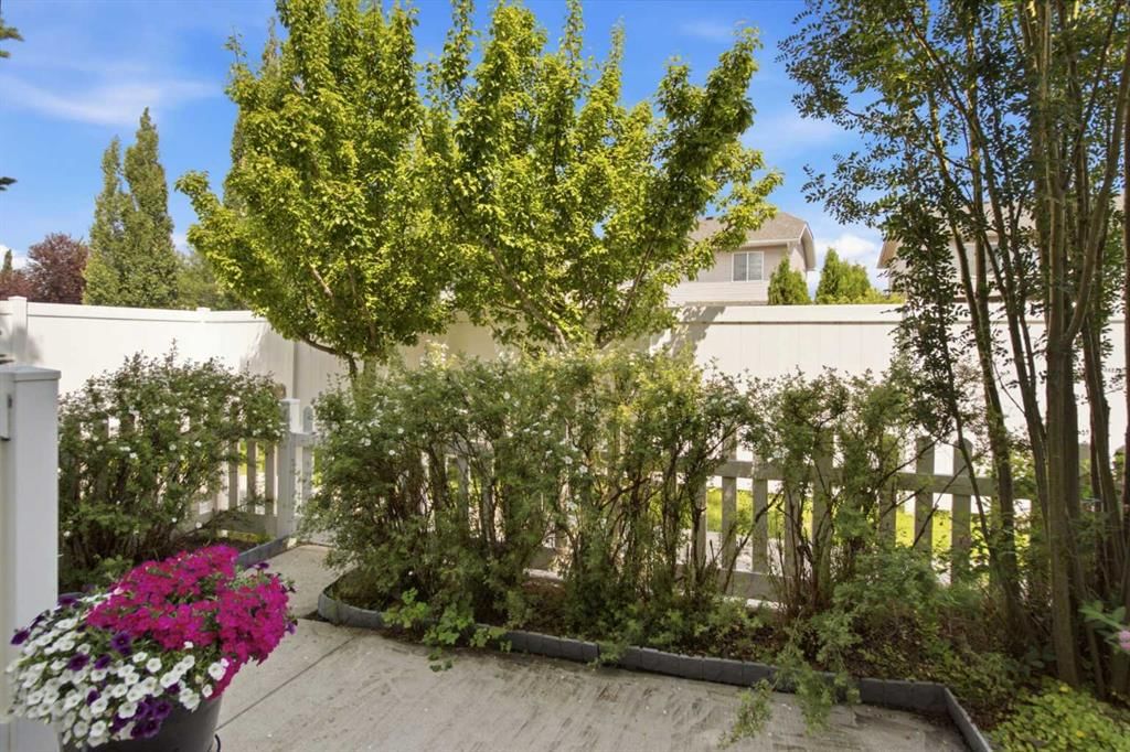 3032 New Brighton Gardens SE, Calgary — photo 4 of 41