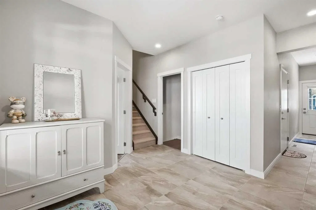 312 Wentworth Row SW, Calgary — photo 5 of 42