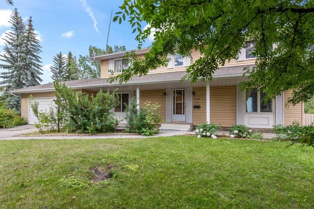 3207 Utah Place NW, Calgary — photo 3 of 29
