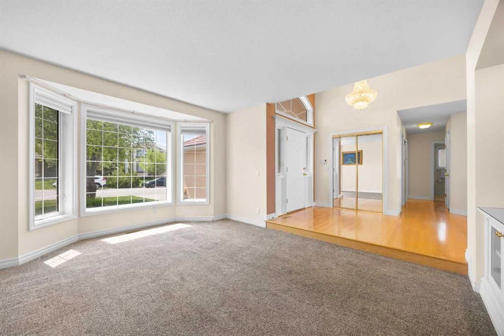 191 Hamptons Terrace NW, Calgary — photo 3 of 49