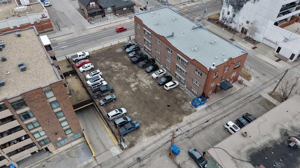 805 12 Avenue SW, Calgary — main listing photo