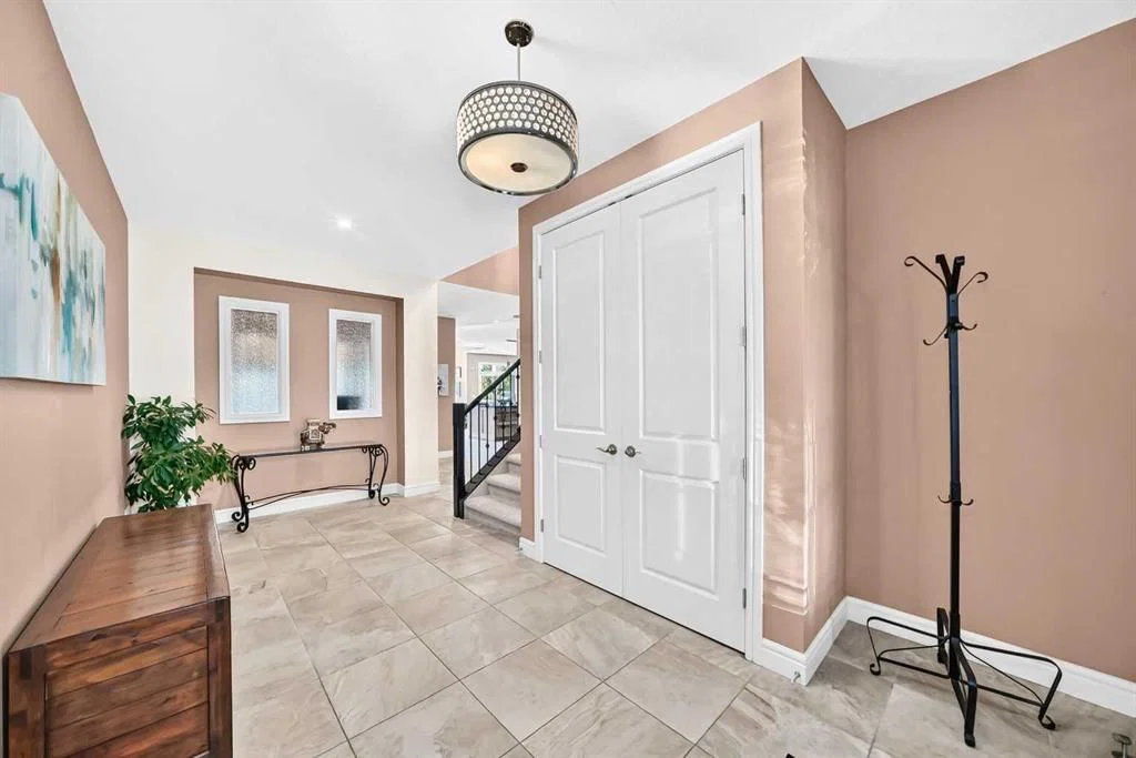 116 Panatella Rise NW, Calgary — photo 4 of 45