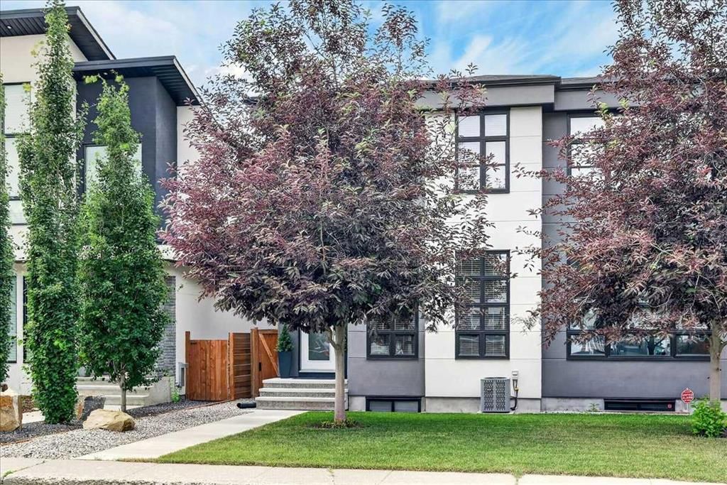 3127 44 Street SW, Calgary — main listing photo