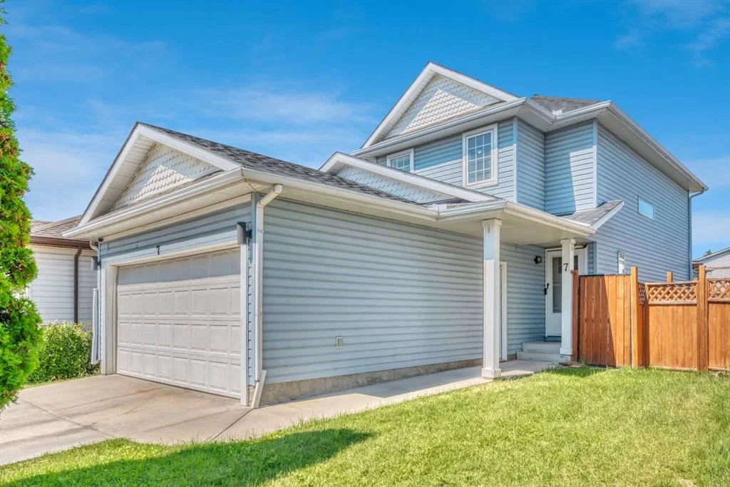 7 San Diego Manor NE, Calgary — photo 4 of 35