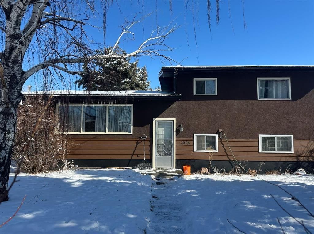 2028 43 Street SE, Calgary — main listing photo