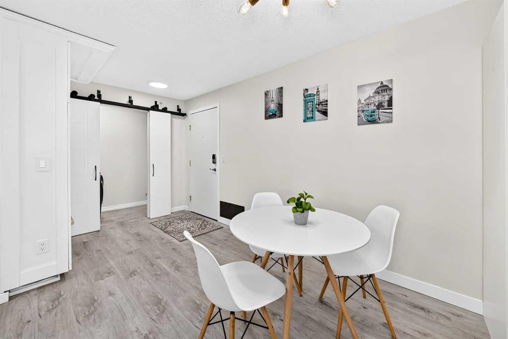 411, 4000 Somervale Court SW, Calgary — photo 4 of 32