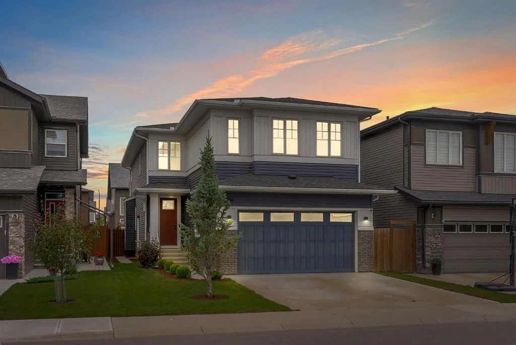 45 Carringsby Landing NW, Calgary — main listing photo