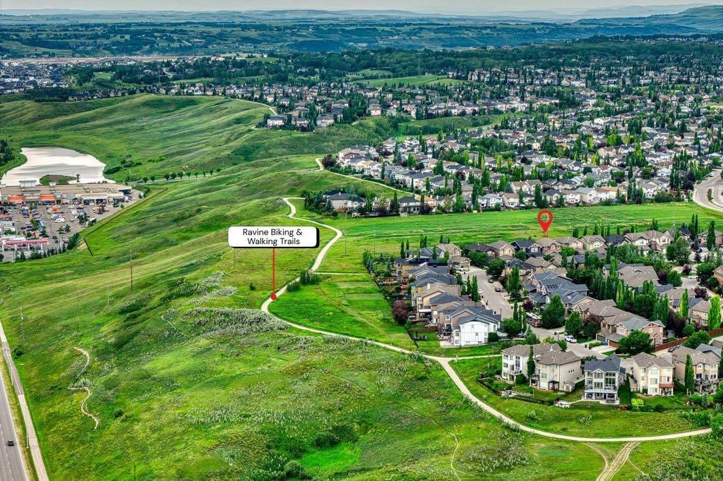 474 Tuscany Ravine Road NW, Calgary — photo 3 of 49