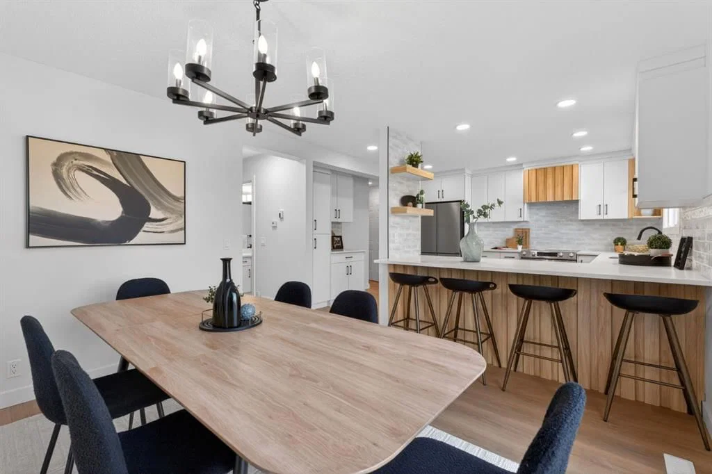 40 Bernard Way NW, Calgary — main listing photo