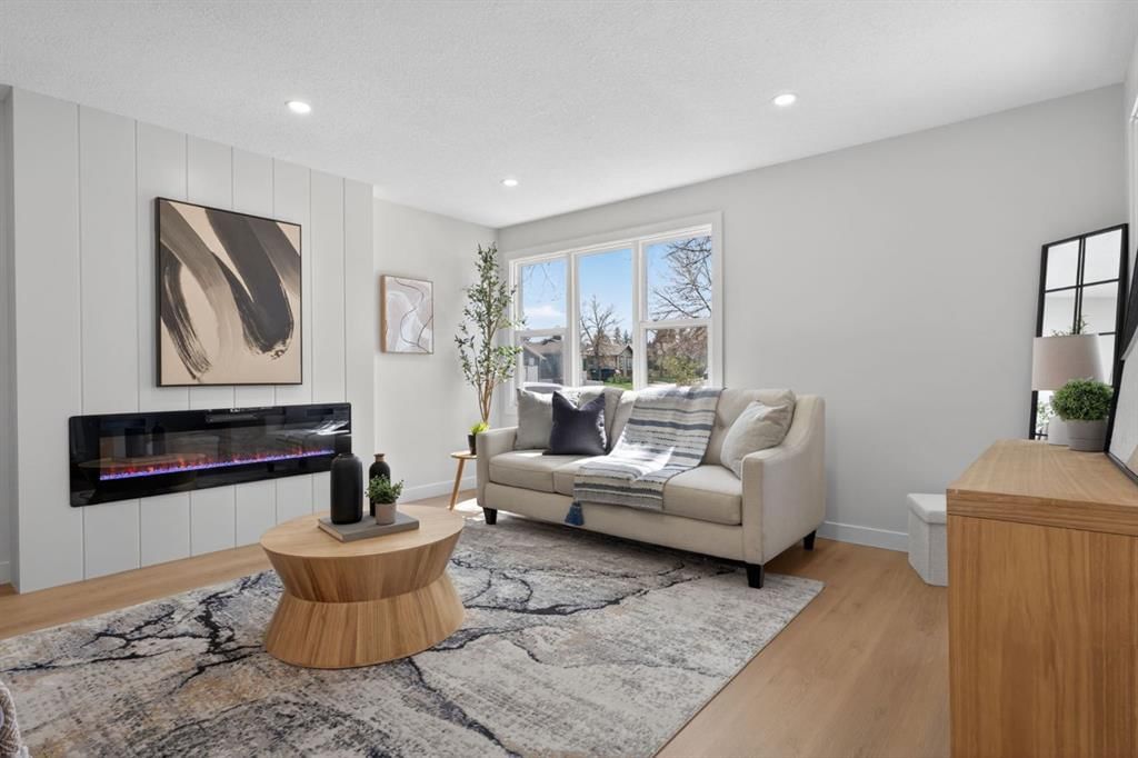 40 Bernard Way NW, Calgary — photo 3 of 46