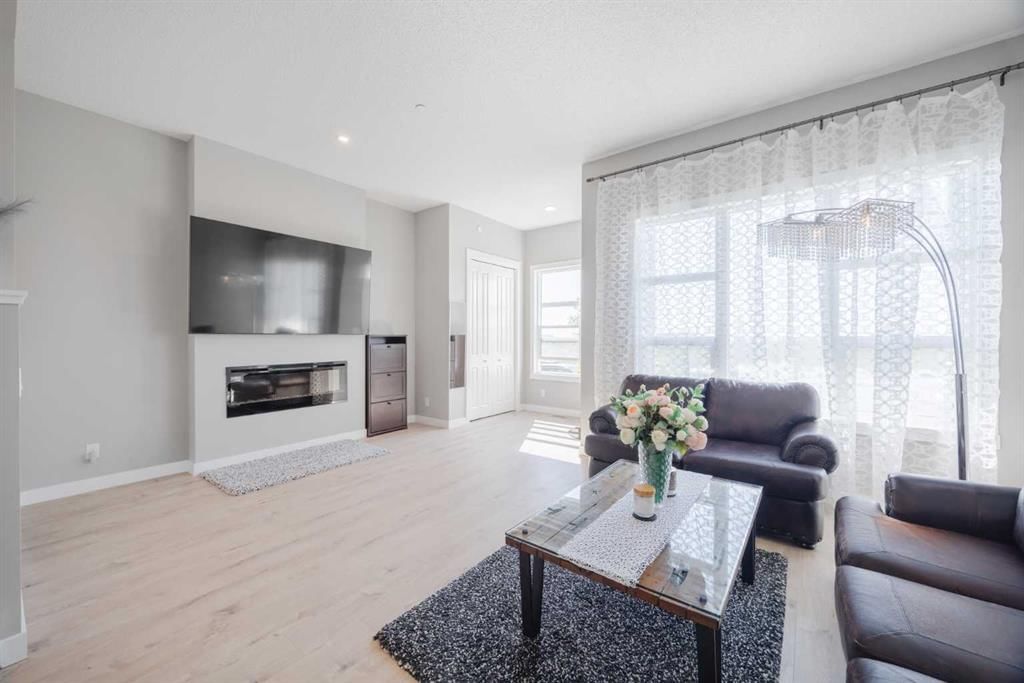 44 Calhoun Common NE, Calgary — photo 4 of 35