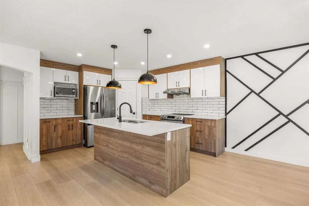 193 Hidden Creek Road NW, Calgary — photo 4 of 44