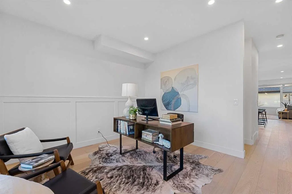 1417 41 Street SW, Calgary — photo 3 of 50