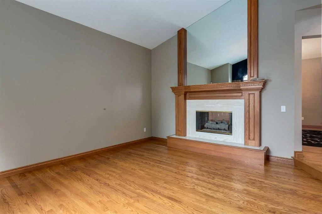 5720 Buckboard Road NW, Calgary — photo 4 of 47
