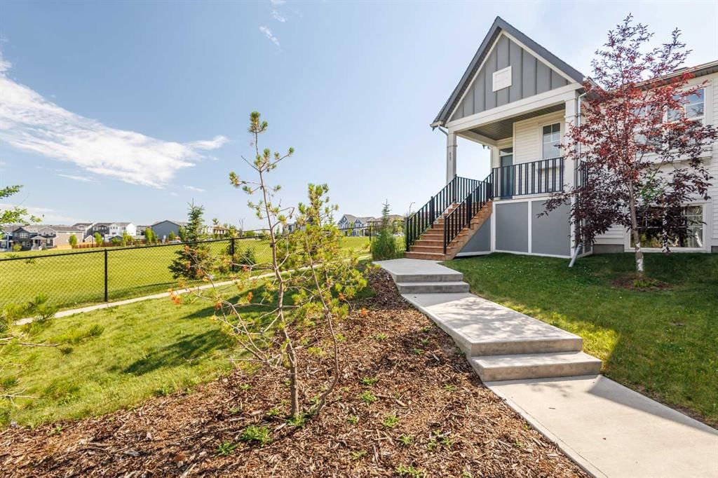 11, 71 Lucas Street NW, Calgary — main listing photo