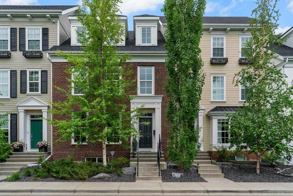 71 Victoria Cross Boulevard SW, Calgary — main listing photo