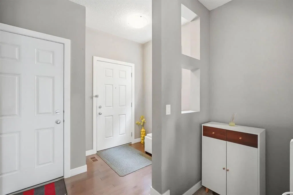 98 Panton Way NW, Calgary — photo 2 of 26