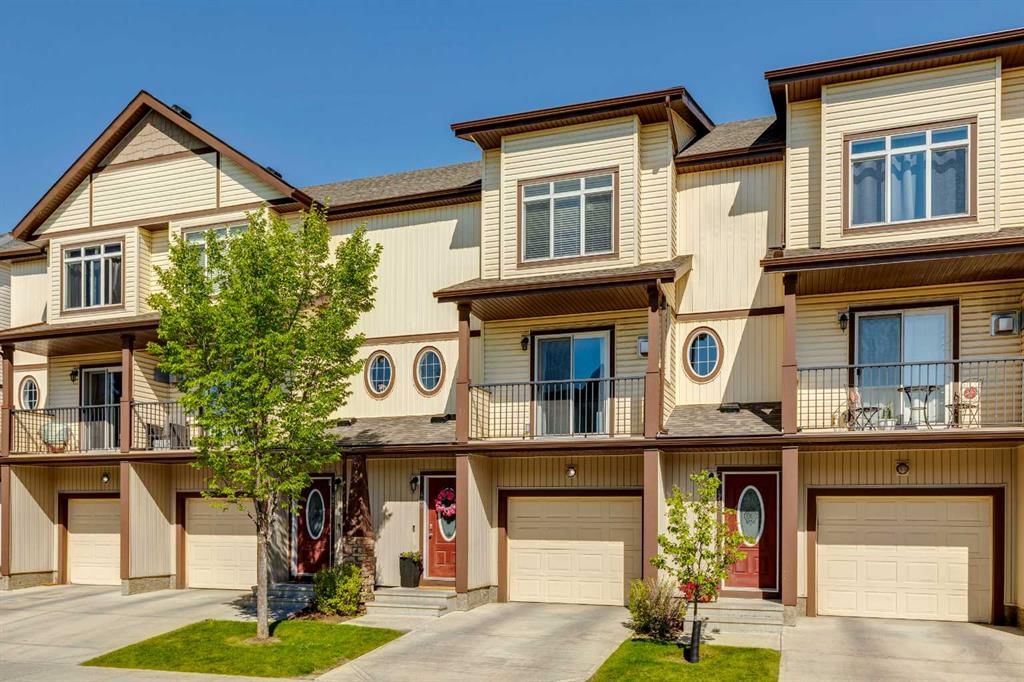 409 Copperpond Landing SE, Calgary — main listing photo