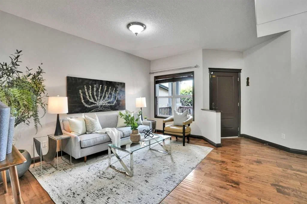 212 Everbrook Way SW, Calgary — photo 5 of 50