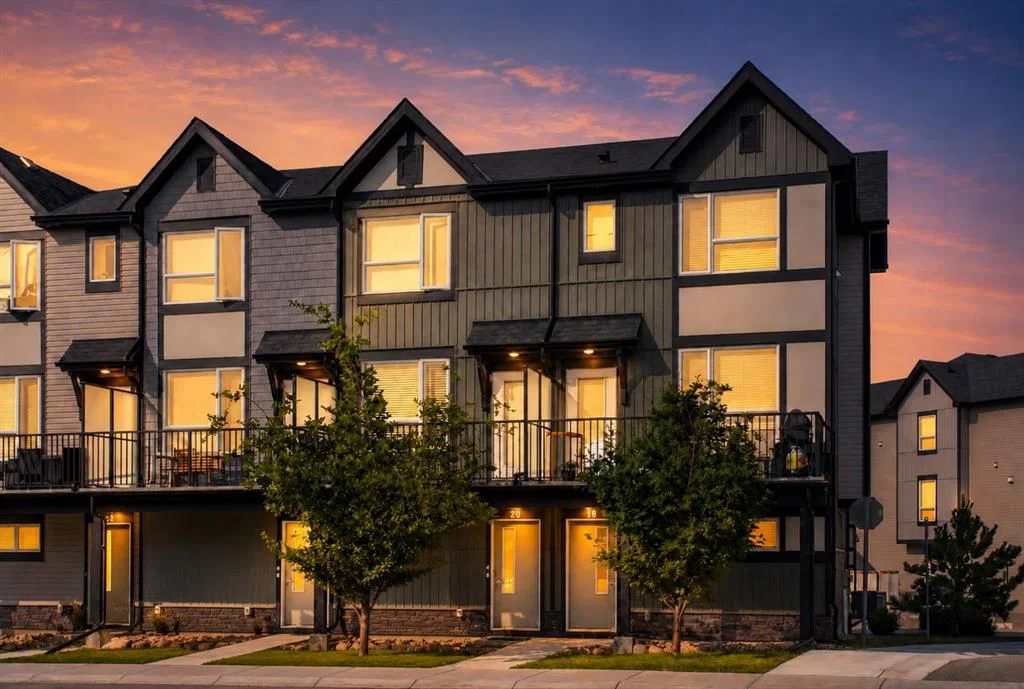 20 Evanscrest Park NW, Calgary — main listing photo
