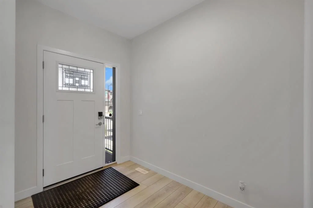 423 Legacy Circle SE, Calgary — photo 2 of 29
