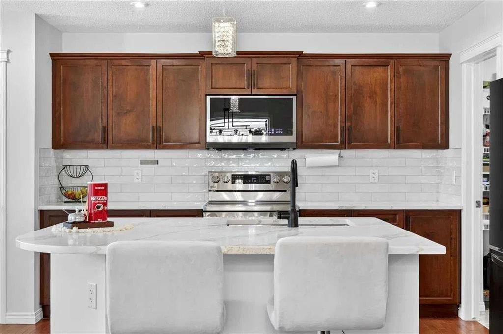 333 Bridleridge View SW, Calgary — photo 4 of 50