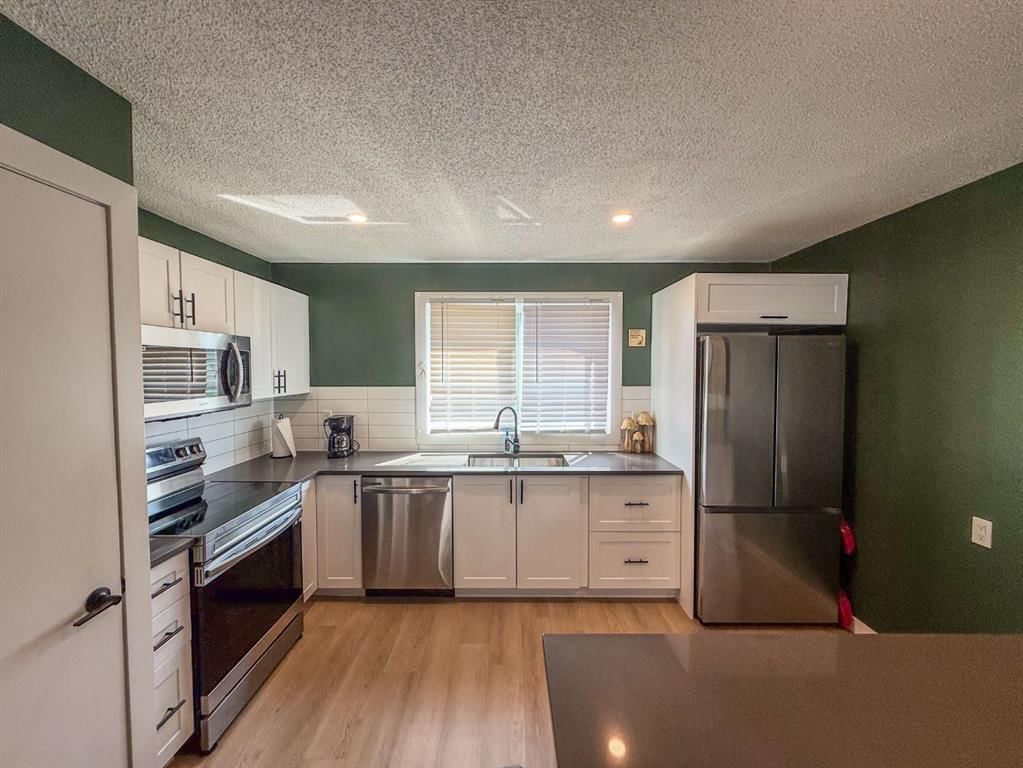 119 Fallswater Crescent NE, Calgary — photo 4 of 25