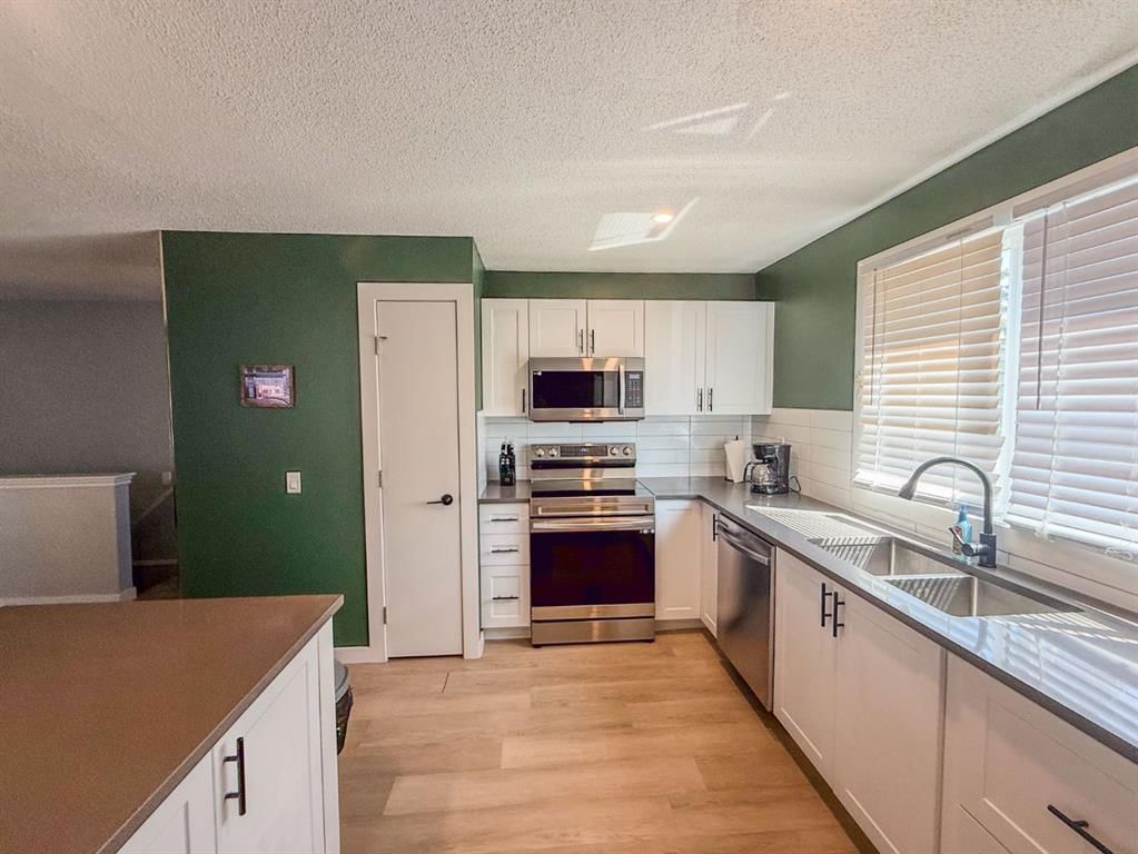 119 Fallswater Crescent NE, Calgary — photo 5 of 25
