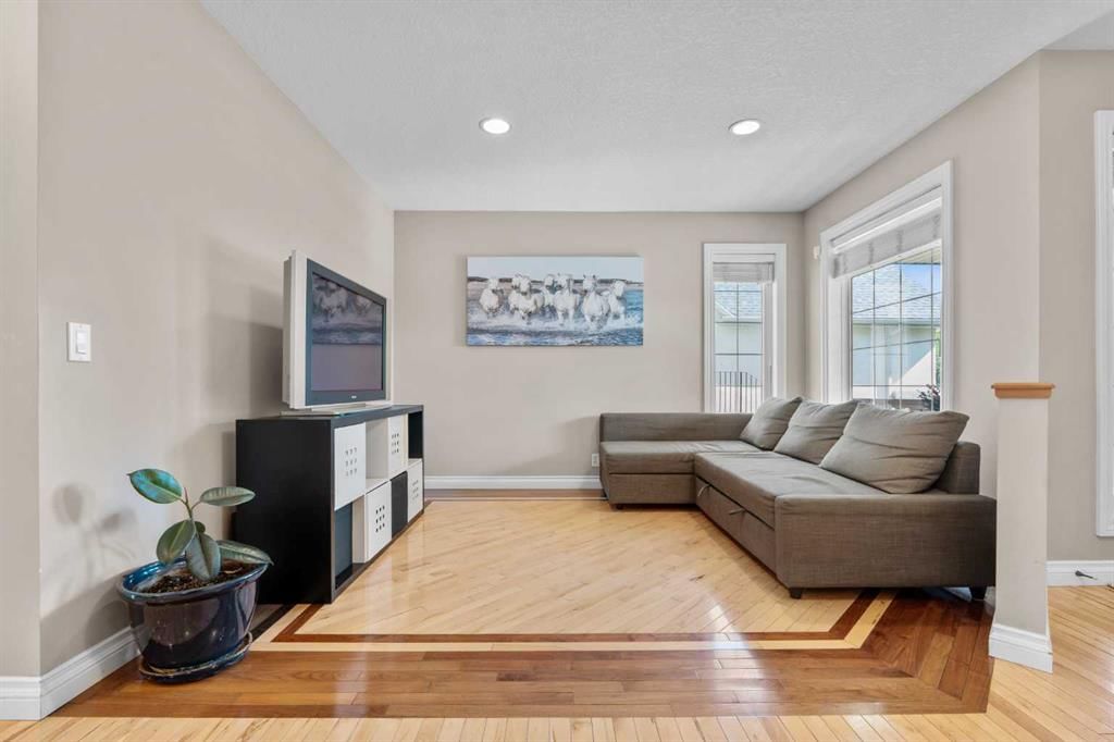 92 Cranston Drive SE, Calgary — photo 5 of 39
