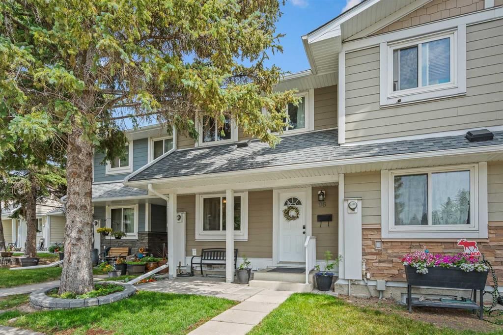 96 Georgian Villas NE, Calgary — main listing photo